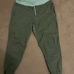 Patagonia green and turquoise pants!